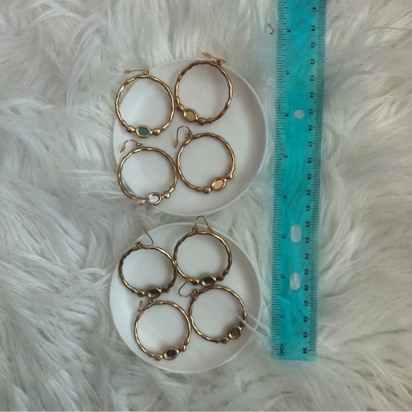 Vintage Avon 4 pairs of drop/dangle earrings - Picture 4 of 4